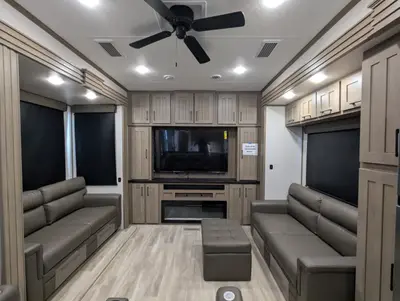 2024 KZ RV Durango Gold G360REQ photo 26