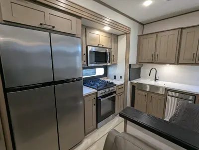 2024 KZ RV Durango Gold G360REQ photo 32