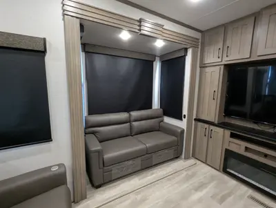 2024 KZ RV Durango Gold G360REQ photo 27