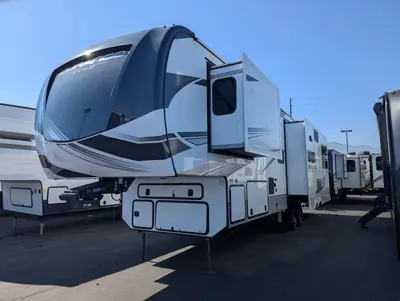 2024 KZ RV Durango Gold G360REQ photo 4