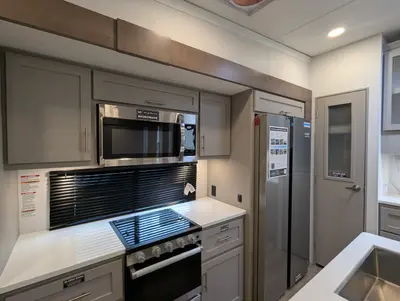 2026 Alliance RV Avenue 32RLS photo 26