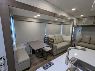 2026 Alliance RV Avenue 32RLS photo 20
