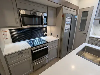2026 Alliance RV Avenue 32RLS photo 25