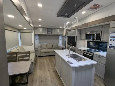 2026 Alliance RV Avenue 32RLS photo 17