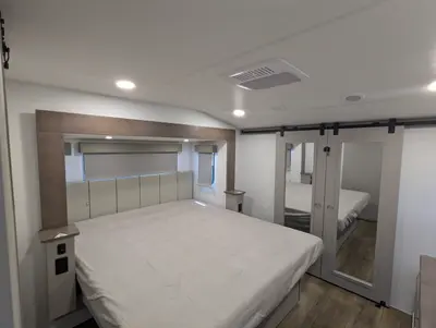 2026 Alliance RV Avenue 32RLS photo 8