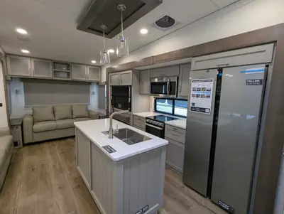 2026 Alliance RV Avenue 32RLS photo 16