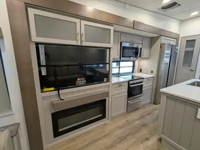 2026 Alliance RV Avenue 32RLS photo 24