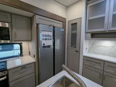 2026 Alliance RV Avenue 32RLS photo 28