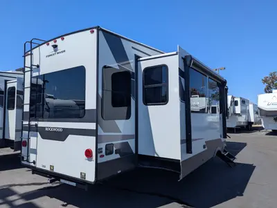 2026 Forest River Rockwood Signature R361RLS photo 10