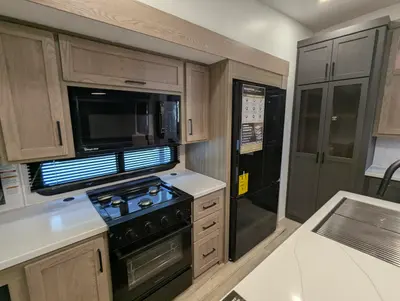 2026 Forest River Rockwood Signature R361RLS photo 32