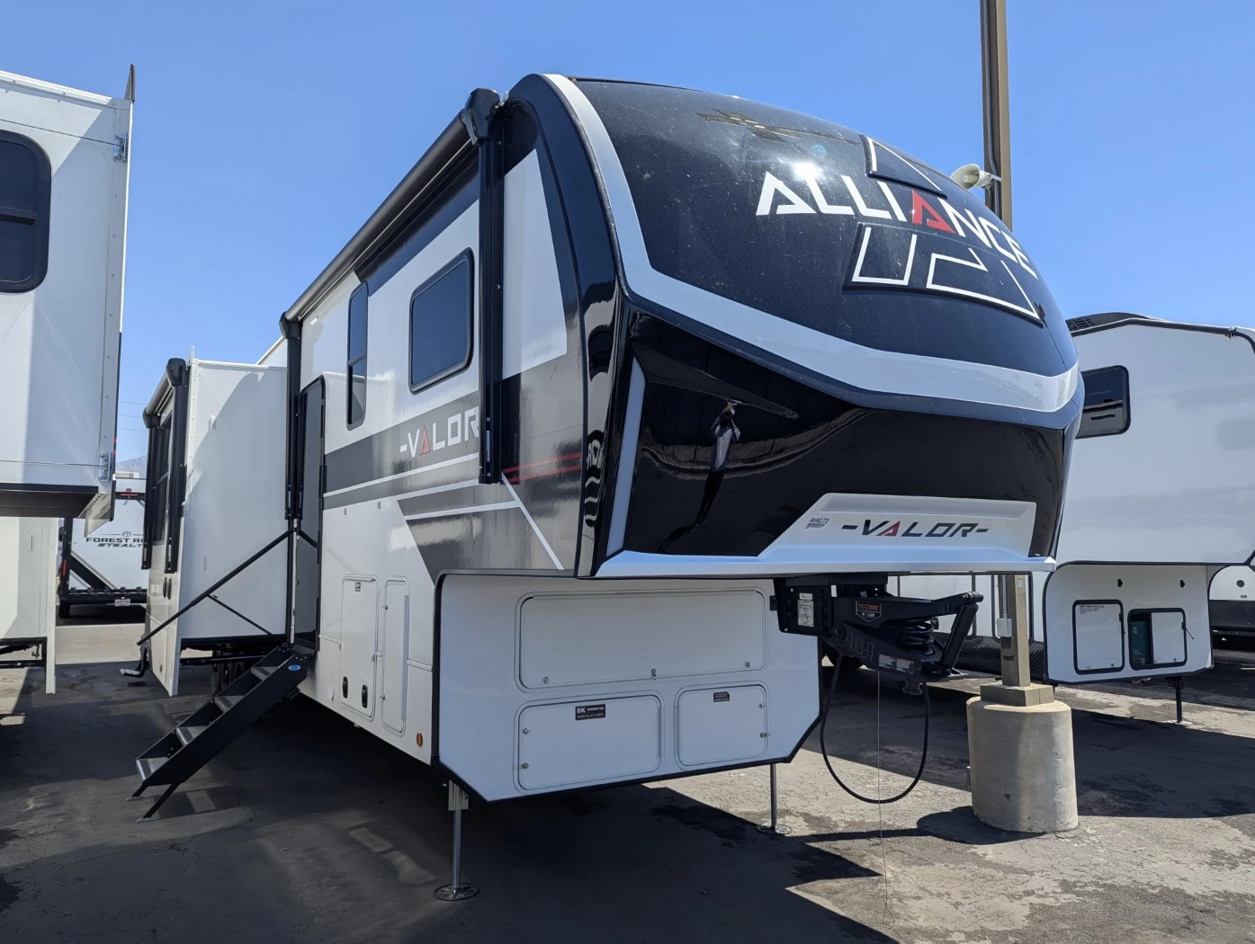 2026 Alliance RV Valor 44V14 exterior