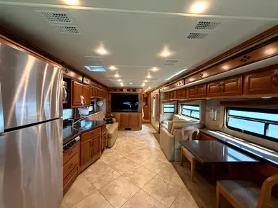 2015 Fleetwood Expedition 40X photo 12