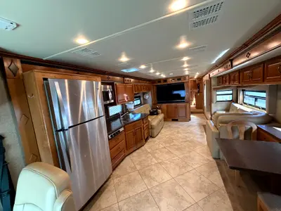 2015 Fleetwood Expedition 40X photo 11