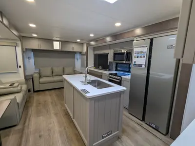 2026 Alliance RV Avenue 298RL photo 21