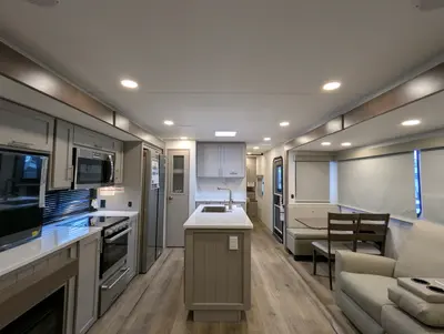 2026 Alliance RV Avenue 298RL photo 35