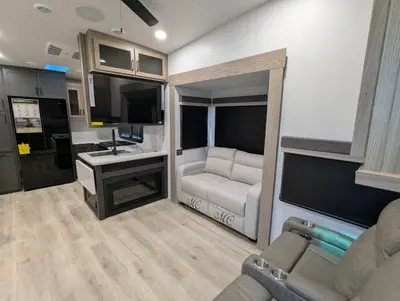 2026 Forest River Rockwood Signature R371RK photo 21