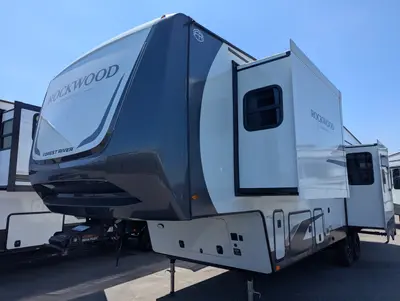 2026 Forest River Rockwood Signature R371RK photo 8
