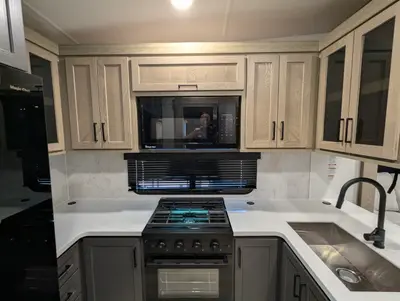 2026 Forest River Rockwood Signature R371RK photo 34