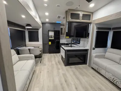 2026 Forest River Rockwood Signature R371RK photo 23