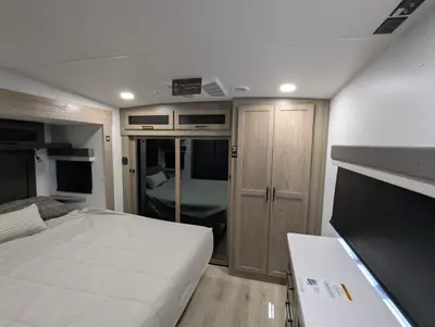 2026 Forest River Rockwood Signature R371RK photo 14