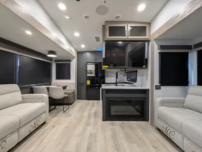 2026 Forest River Rockwood Signature R371RK photo 25