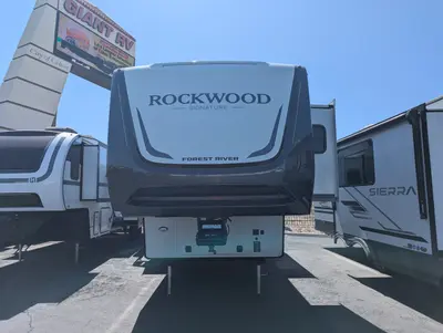2026 Forest River Rockwood Signature 404SRK photo 7