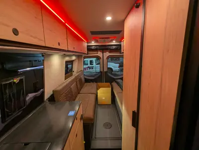 2026 Storyteller Overland Crew Mode XL photo 21