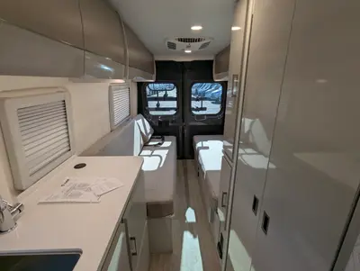 2027 Thor Motor Coach Tellaro 20U photo 18