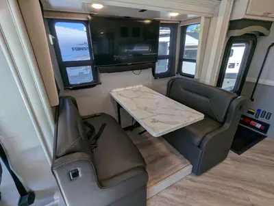 2021 Fleetwood Pace Arrow photo 12