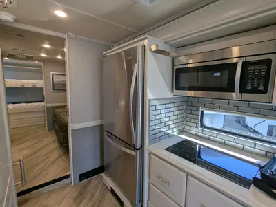 2021 Fleetwood Pace Arrow photo 17