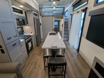 2026 Alliance RV Benchmark 44LFT photo 19