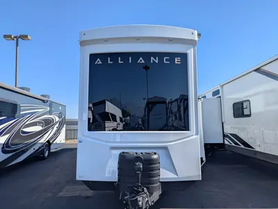 2026 Alliance RV Benchmark 44LFT photo 4