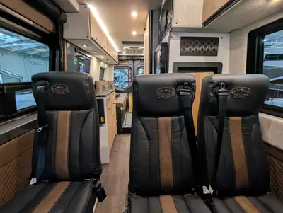 2026 Storyteller Overland Crew Mode XL photo 11