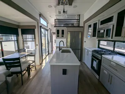 2026 Alliance RV Benchmark 42LFT photo 22