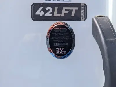 2026 Alliance RV Benchmark 42LFT photo 9