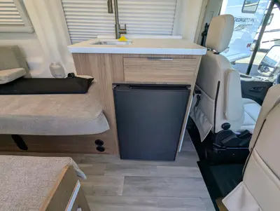 2027 Thor Motor Coach Talavera photo 18
