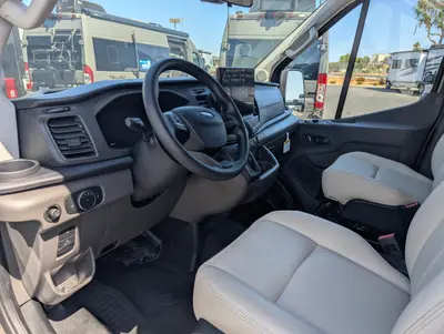 2027 Thor Motor Coach Talavera photo 6