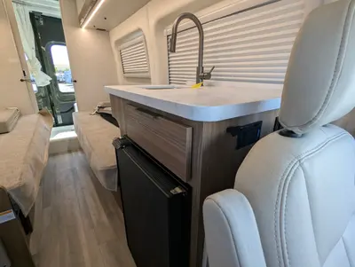2027 Thor Motor Coach Talavera photo 23