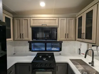 2026 Forest River Rockwood Signature R371RK photo 38