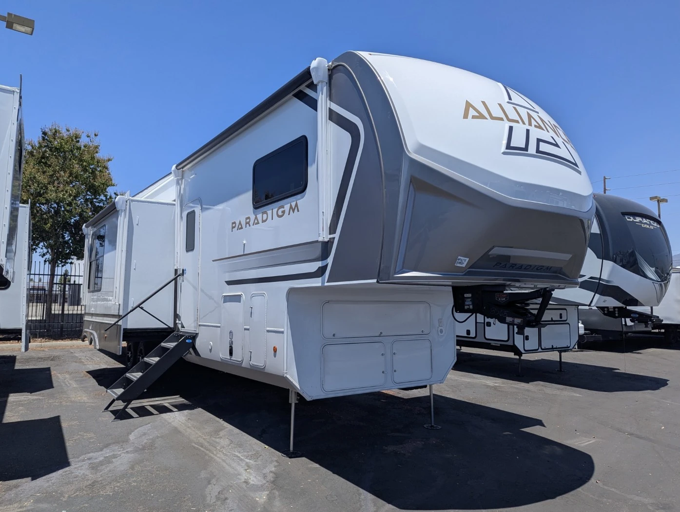 2026 Alliance RV Paradigm 395DS exterior