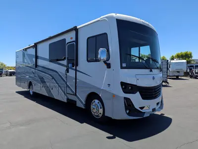New 2026 Holiday Rambler Invicta 36Y