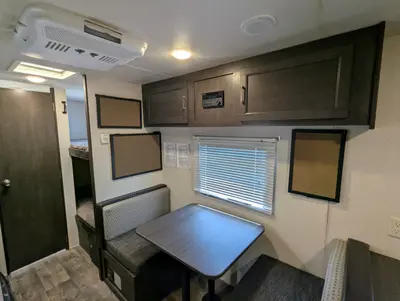 2018 Forest River Evo 177BH photo 11