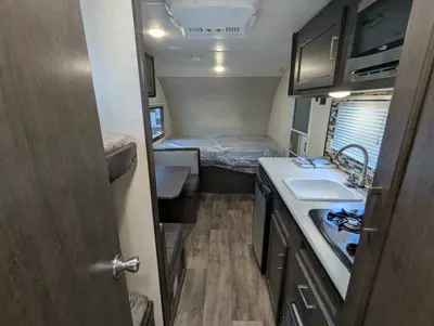 2018 Forest River Evo 177BH photo 23
