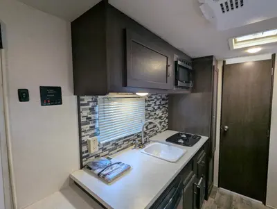 2018 Forest River Evo 177BH photo 15