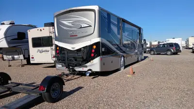 2015 FLEETWOOD EXCURSION photo 3