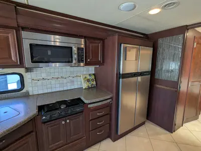 2011 Thor Motor Coach Astoria photo 21