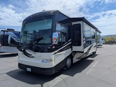 2011 Thor Motor Coach Astoria photo 4