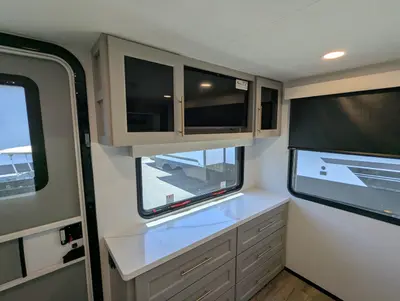 2026 Alliance RV Benchmark 42LFT photo 39