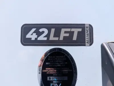 2026 Alliance RV Benchmark 42LFT photo 8