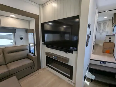 2027 Alliance RV Paradigm 312RK photo 24